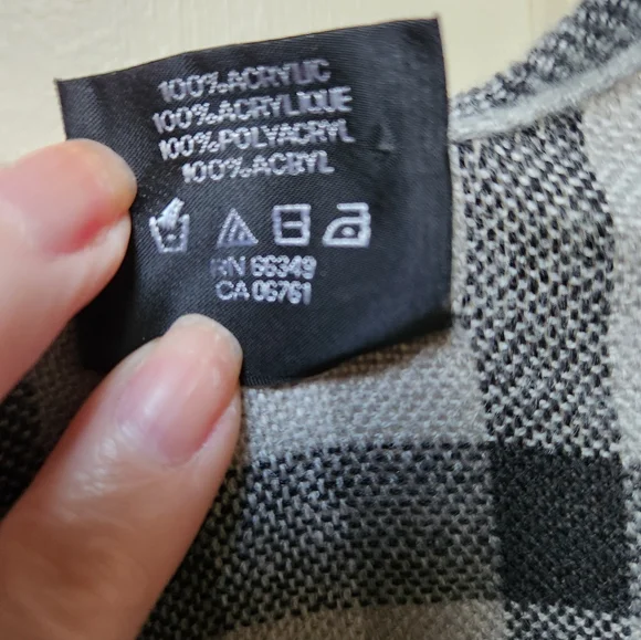 Lord & Taylor Plaid Ruana/ Poncho with Fringe - Picture 6 of 6